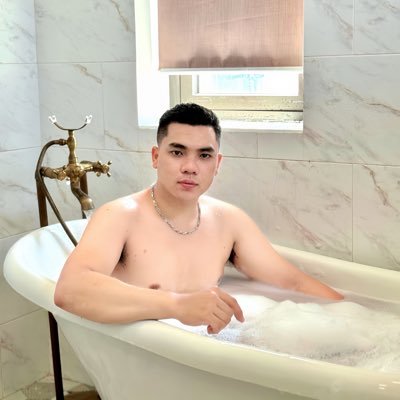 Tiền Phương's profile picture