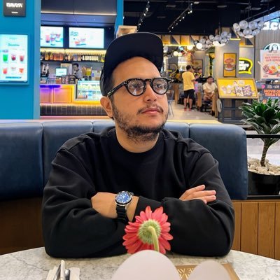 helloalzea's profile picture