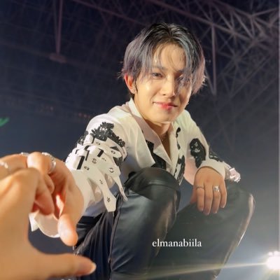 el⋆.˚'s profile picture