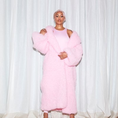 EVE's profile picture