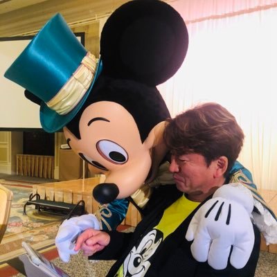 塚越克美's profile picture