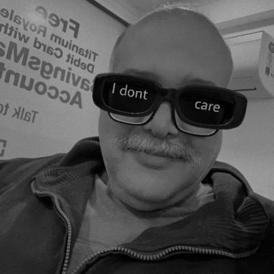 sushantsareen's profile picture