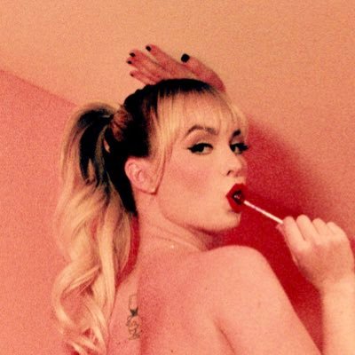 yourfavlil's profile picture