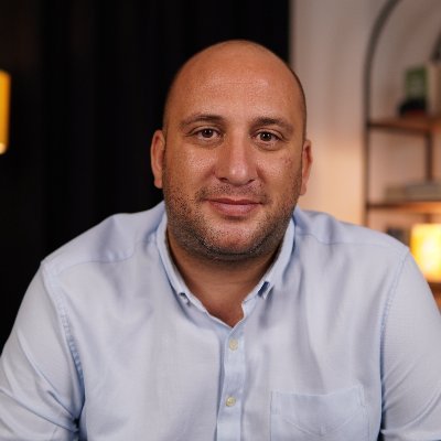 NurErdemOZEREN's profile picture