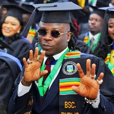 EfyaAde21967257's profile picture