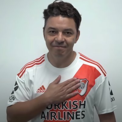 𝙇𝙀𝘼𝙉𝘿𝙍𝙊's profile picture