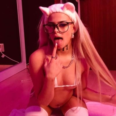 👙🍑's profile picture