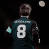 T L B 🤵's profile picture