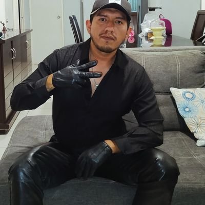 LEATHER & BOOTS's profile picture