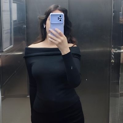 Selvi ރ's profile picture