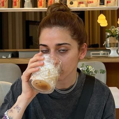 Luna llena's profile picture