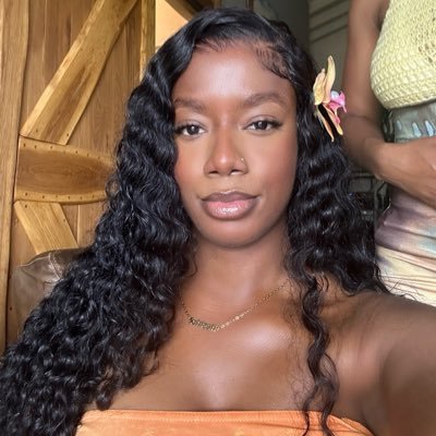 destini🇱🇨's profile picture