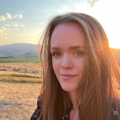 latterdaylaura's profile picture