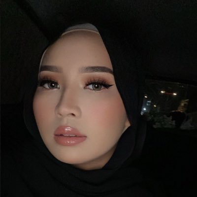 Hanna || Hsdoesmakeup ✨'s profile picture