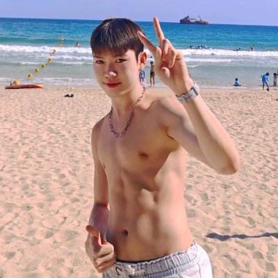 a32737811's profile picture