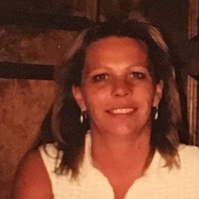 tina92272's profile picture