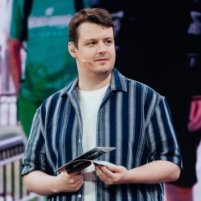 iTzSTU4RT's profile picture