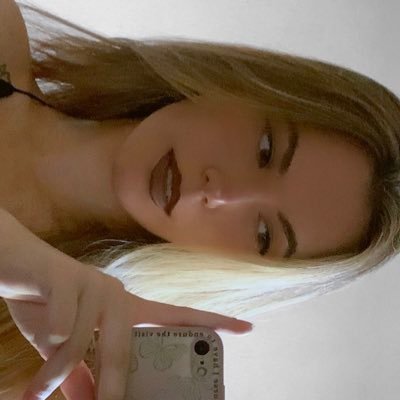 Lyd's profile picture