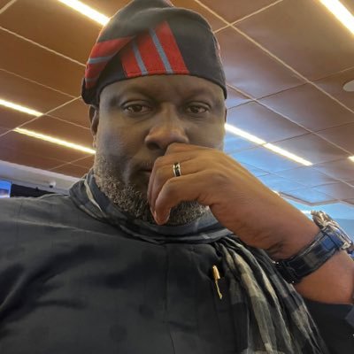 Shola Olapade's profile picture