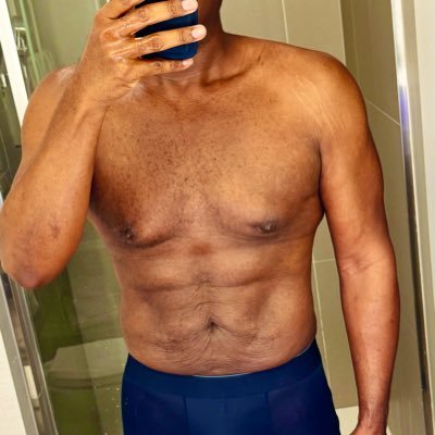 VelvetDaddyXXX's profile picture