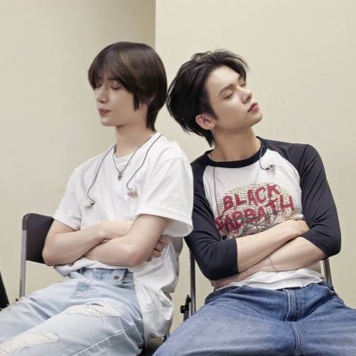 ♡ (REST)'s profile picture
