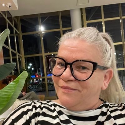JulieWatts82128's profile picture