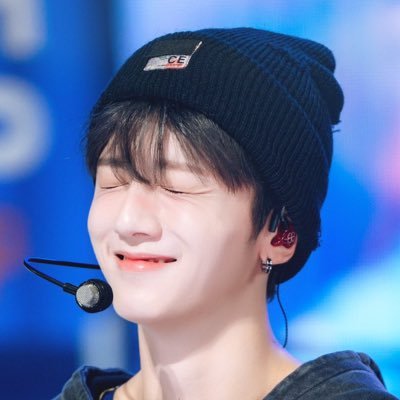 ShineB_1123's profile picture
