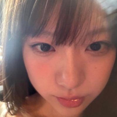 sS's profile picture