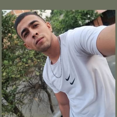 sebasti49940443's profile picture