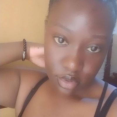 Angela💝🖤🦋🌼's profile picture