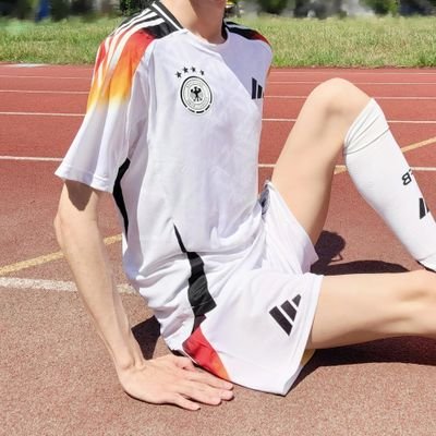 謙謙's profile picture
