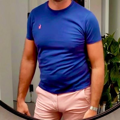 OzNudeUncut's profile picture