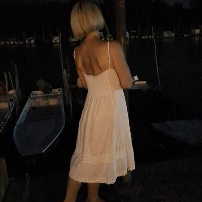 ✨⭐'s profile picture