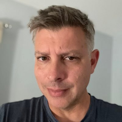 Carl 💥 Creative Coding Club's profile picture