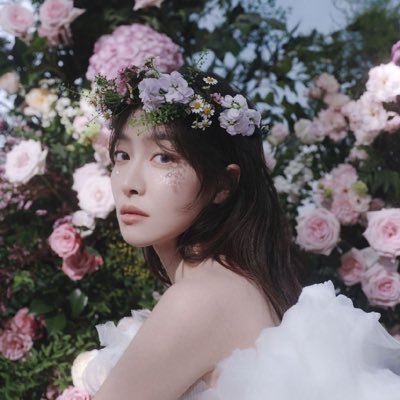 𝒗𝒊𝒄𝒕𝒐𝒓𝒊𝒂 𝒂𝒓𝒄𝒉𝒊𝒗𝒆 宋茜's profile picture