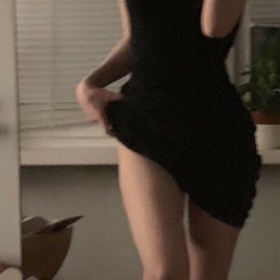 loyalBitchRoro's profile picture