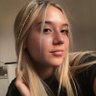 J U L I profil fotoğrafı