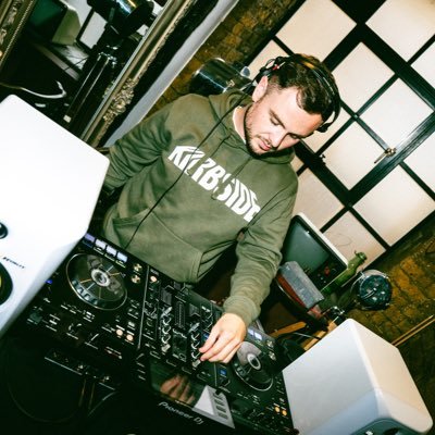 KIRBSIDE's profile picture