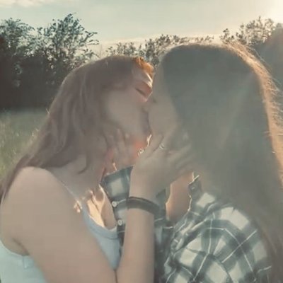 FeedLesbian's profile picture