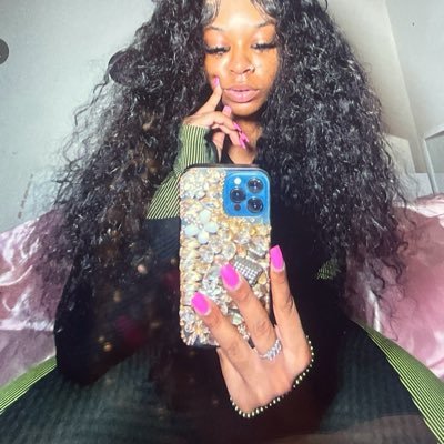 shaerotic's profile picture