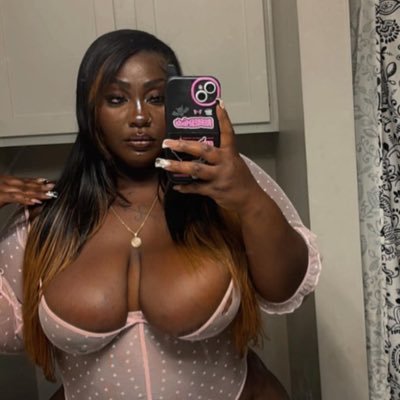 you love coco😈's profile picture