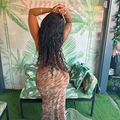 REALLY_ROZAAY's profile picture