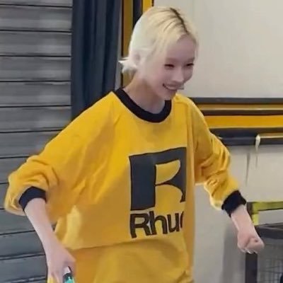 imnotnoonesaurusbluudesu (elon esus)'s profile picture