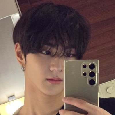 JS040209's profile picture