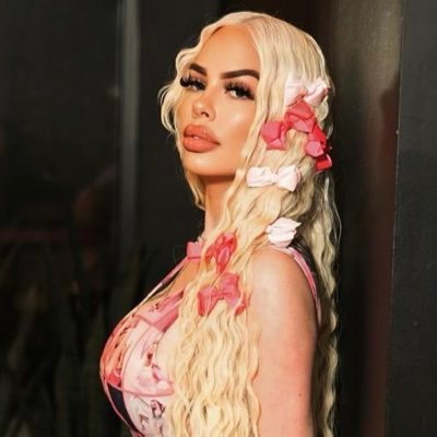 𝗕𝗮𝗿𝗯𝗶𝗲👱🏼‍♀️💋's profile picture