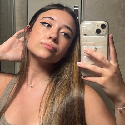 niiaraaaa's profile picture