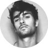 Profilbild von ••