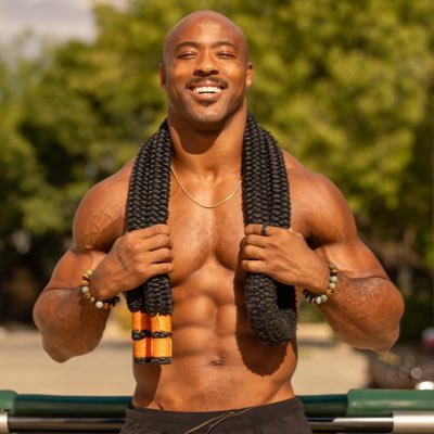 NsimaYinYang's profile picture