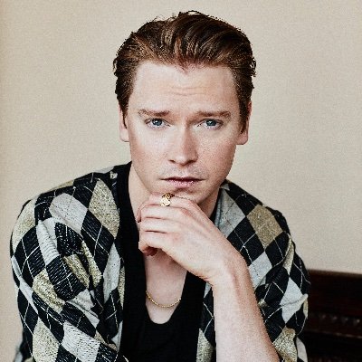 Calum Worthy's profile picture