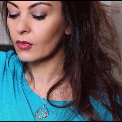 NoushaEshghi's profile picture